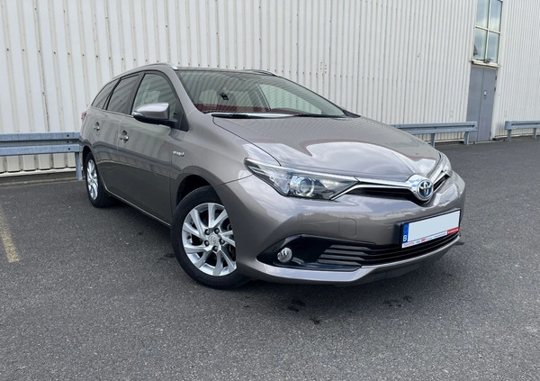 Toyota Auris cena 58900 przebieg: 149000, rok produkcji 2016 z Jedlina-Zdrój małe 232